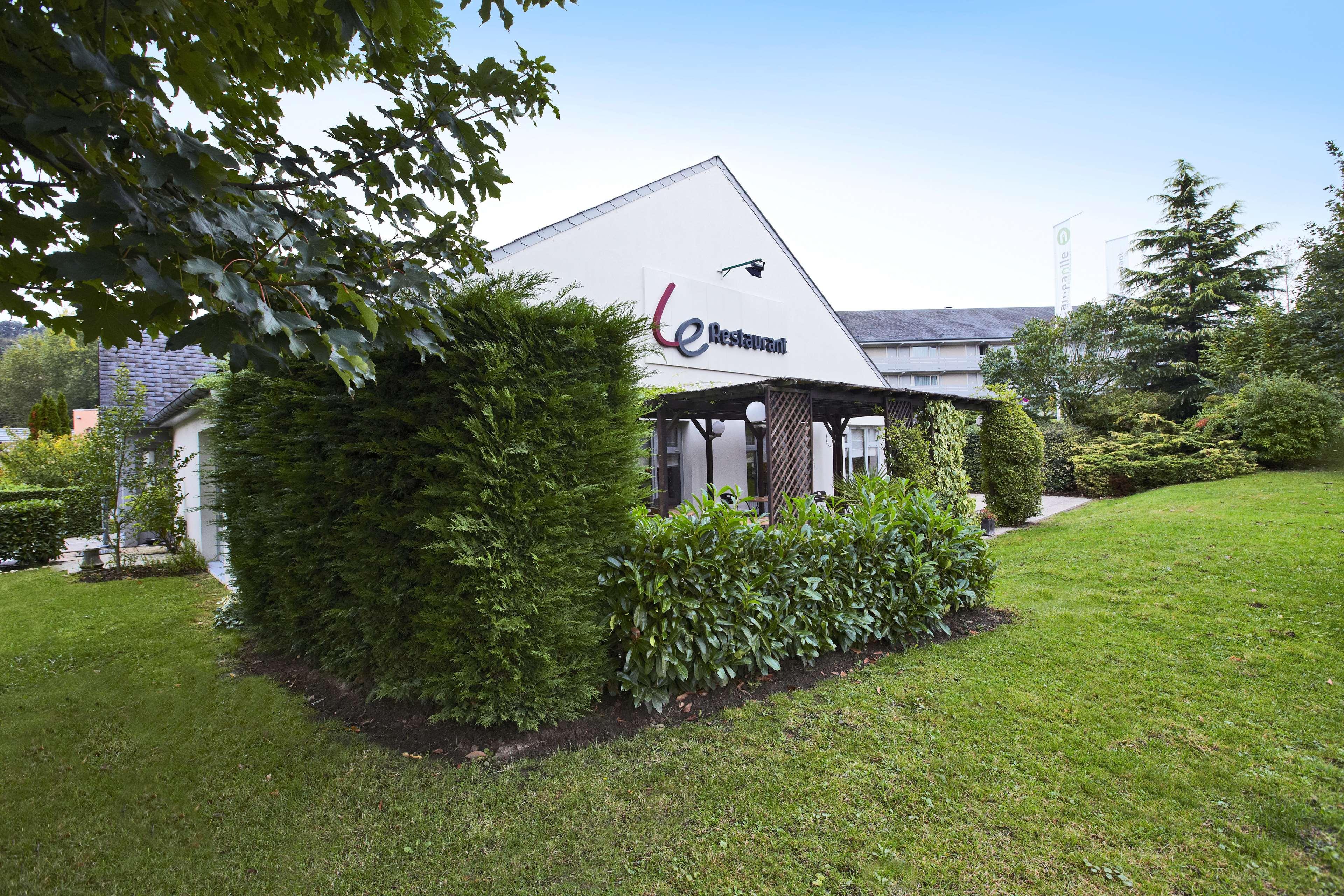Campanile Le Havre Nord - Montivilliers Hotel Exterior photo